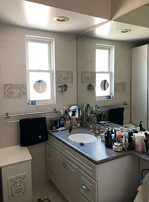 Sold by Julia Shildkret Real Estate Group | media 5