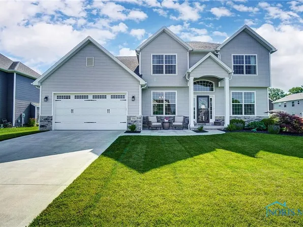 794 River Lake Ct, Waterville, OH 43566