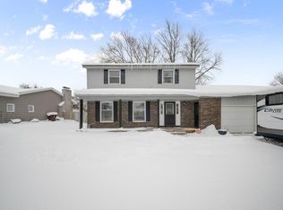 4154 Sand Creek Dr NW, Grand Rapids, MI