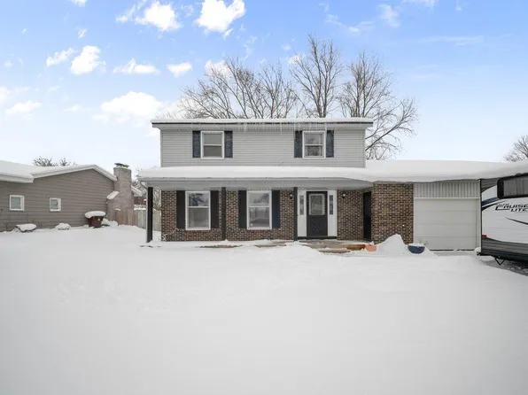 4154 Sand Creek Dr NW, Grand Rapids, MI 49544