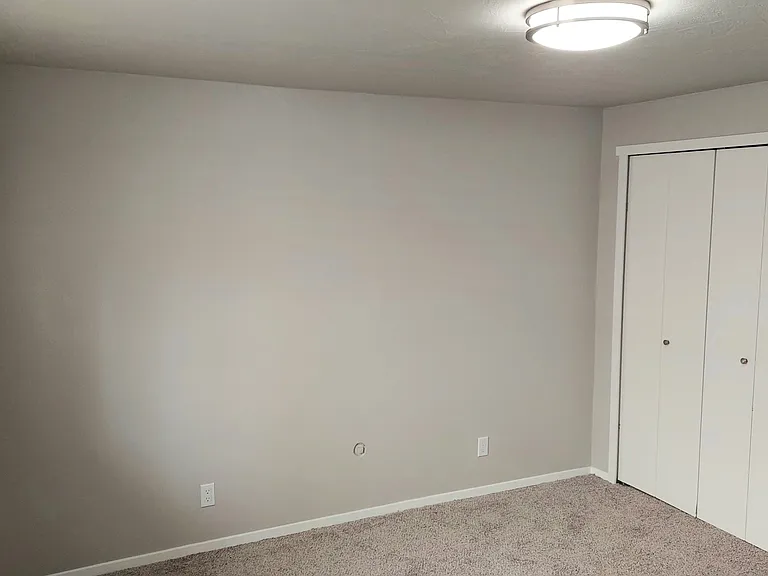 1411 E Hays St — Photo 13