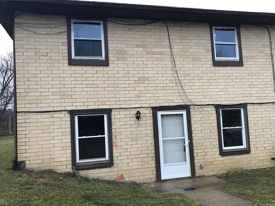 1st image of 159 Weller Dr APT 4
