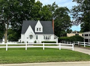 901 S Willow St, Effingham, IL 62401