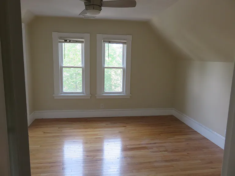 110 Lawrence St #3 — Photo 3