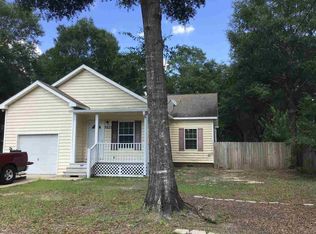 6031 Savannah Dr, Milton, FL 32570