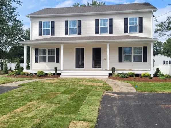 19 A&b Wood St, Warwick, RI 02889