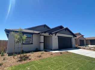 2693 N McKelvey Ave, Fresno, CA 93727