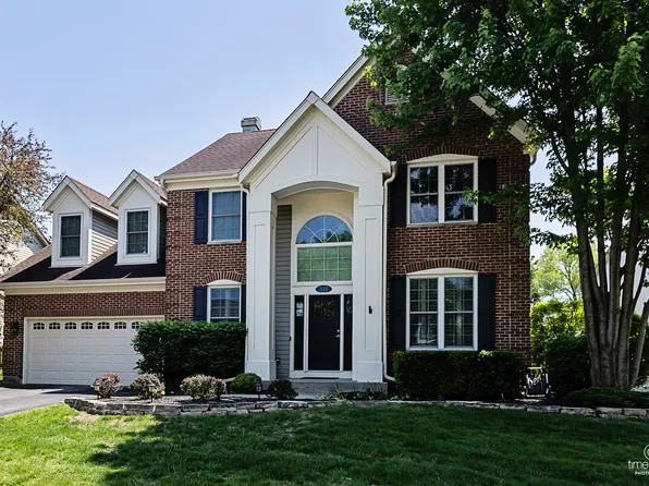 335 Wentworth Ln, Bartlett, IL 60103