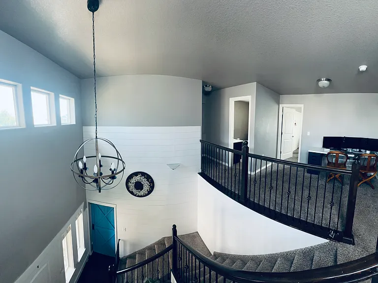 520 Mount Rainier St — Photo 24
