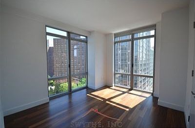 4th image of 333 E 91st St #12B