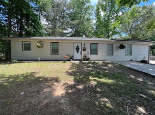 419 Holly Springs Rd, Carrollton, GA 30117