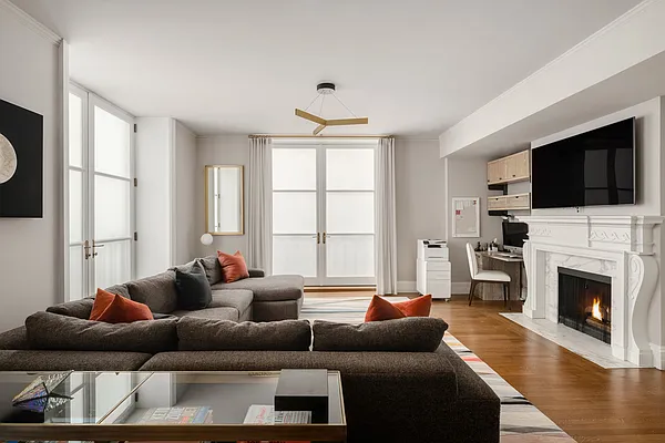 Sold by Modlin Group | media 10