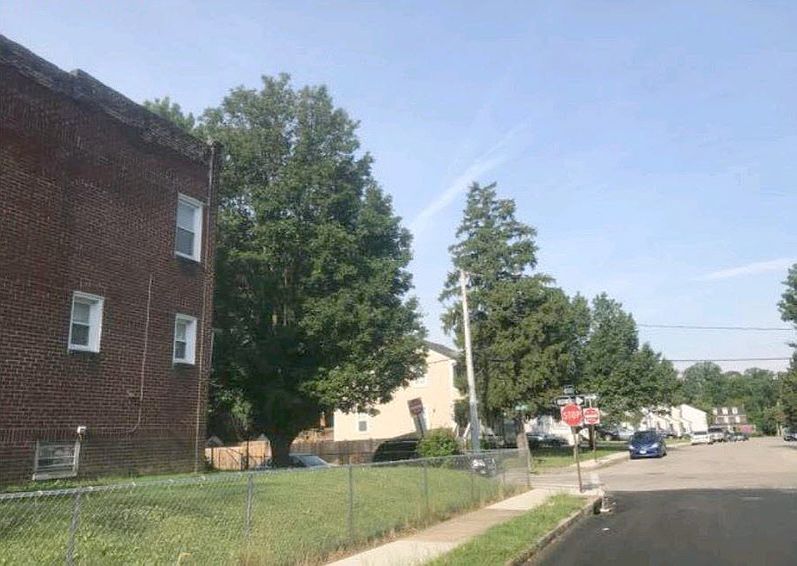 2nd image of 4045 W Cold Spring Ln