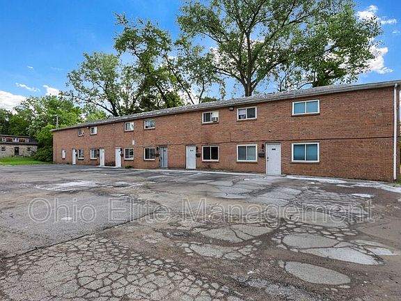 3rd image of 2844 Baughman Ave