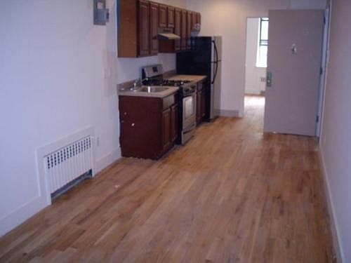 1st image of 15 Gunther Pl APT 2R