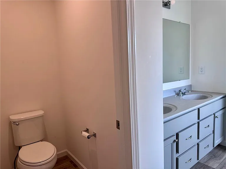 241 Port Way — Photo 26
