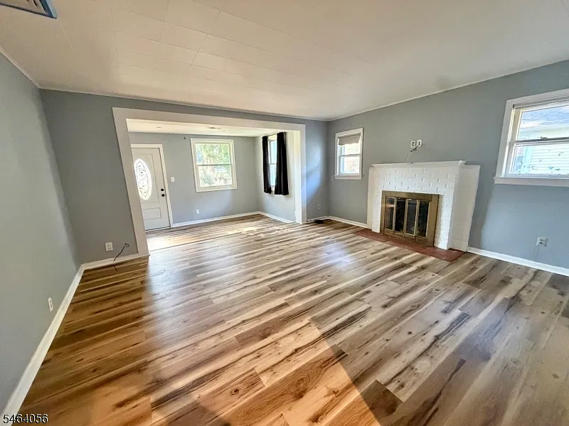 3 bed, 1.0 bath, $3,000 — Photo 4