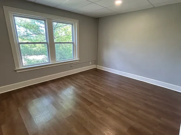 1001 E High St #B3, Springfield, OH 45505