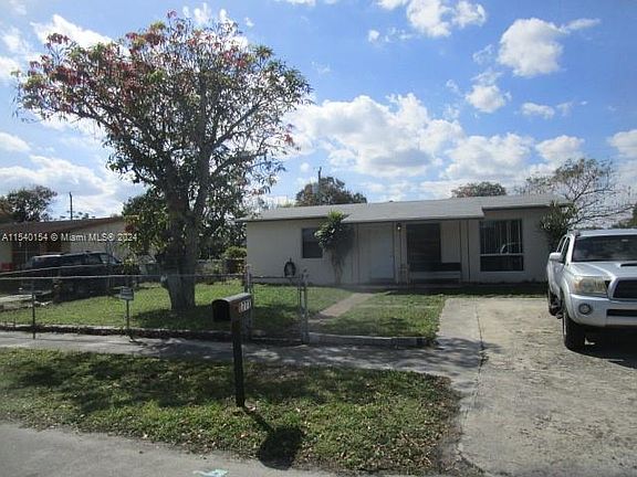 2nd image of 1771 NW 25th Ter