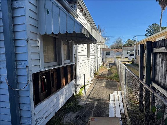 4th image of 1212 Claiborne Dr