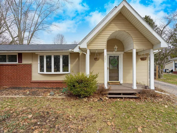 297 Washington St E, Almont, MI 48003