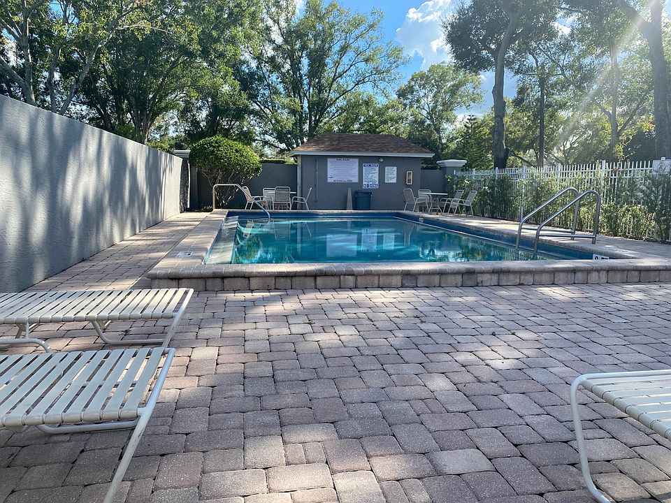 1st image of 10023 Lake Oak Cir