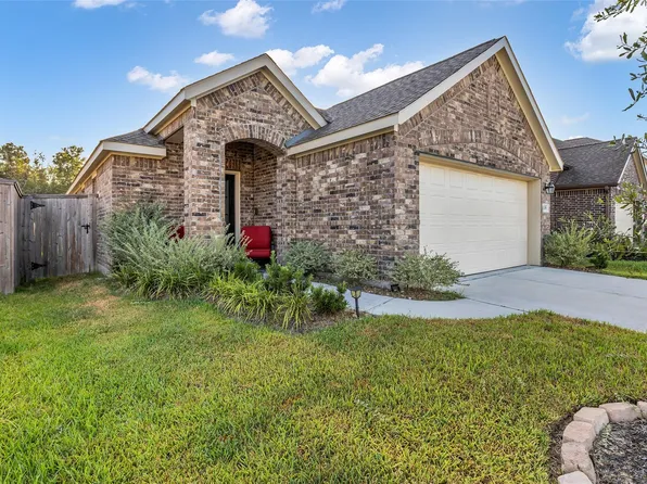24039 Priano Forest Dr, New Caney, TX 77357