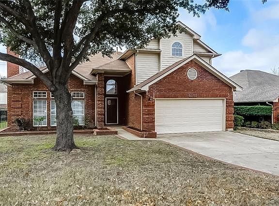 2nd image of 4312 Greenwood Ln