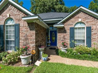 10345 Meadowview Dr, Keithville, LA 71047