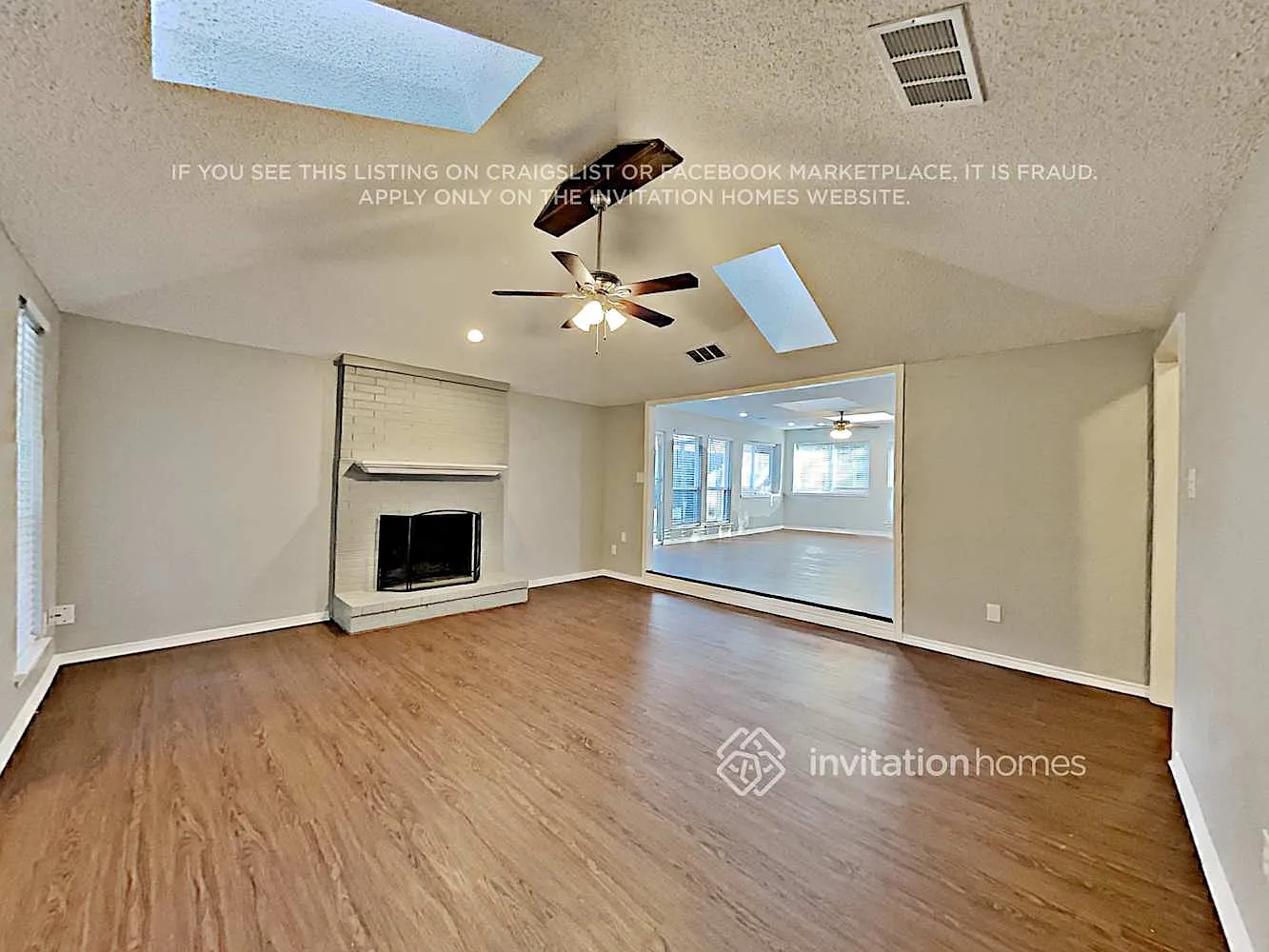 2206 Cedarcrest Dr Carrollton, TX 75007 — Photo 4