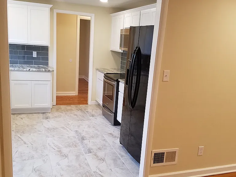 405 Hillside Ave — Photo 12