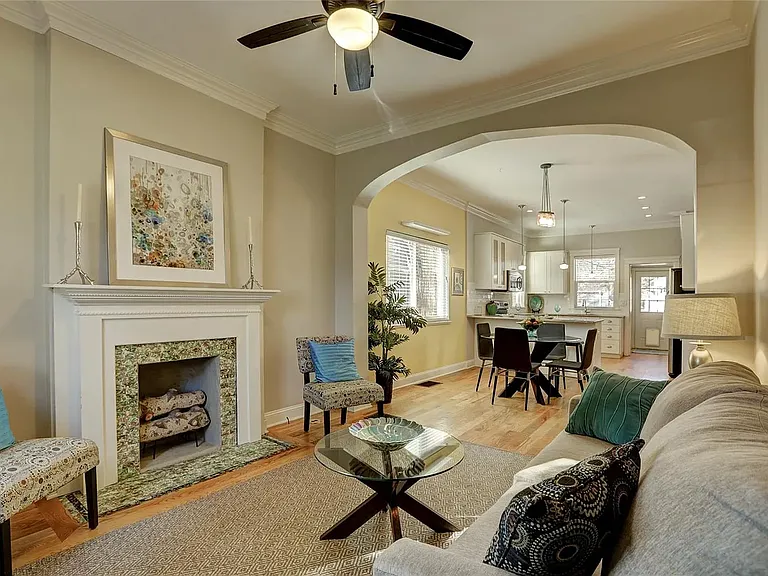 2235 Irving St — Photo 2