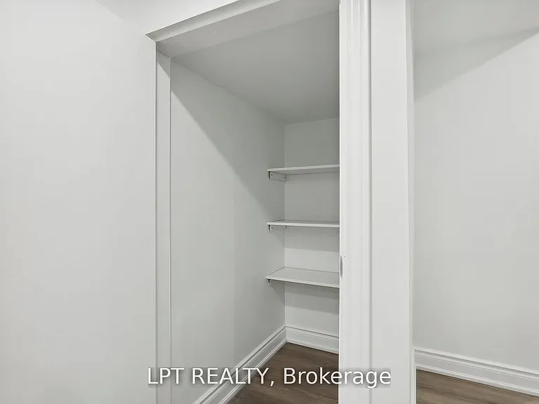 140 Springvalley Cres #LOWER — Photo 14