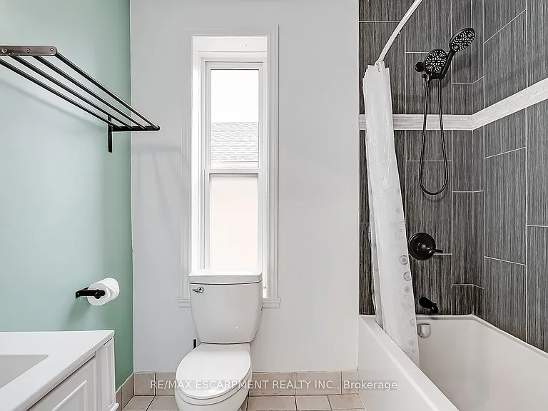 87 Colbourne St #2 — Photo 22