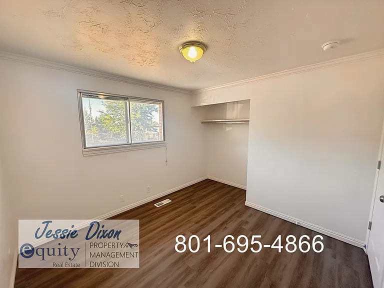 245 Briarwood Dr — Photo 7