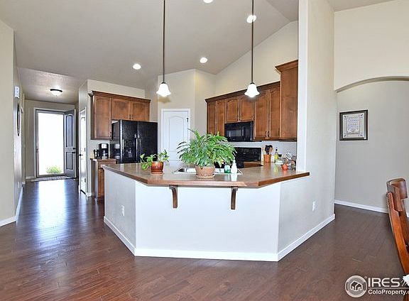 3rd image of 280 Bluegrass St