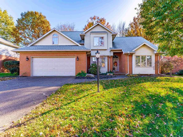 8855 Camelot Dr, Newburgh, IN 47630