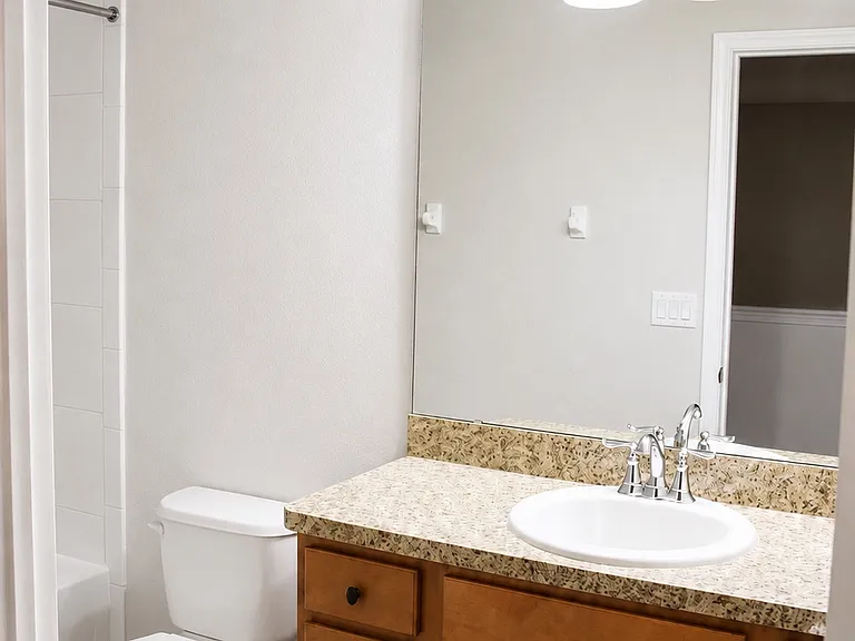 10940 Verawood Dr — Photo 16