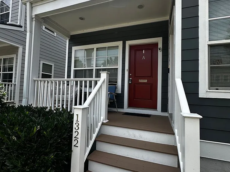1322 McDonough St #A — Photo 1