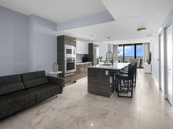 460 NE 28th St, Miami, FL