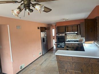 5th image of 649 Escanaba Ave