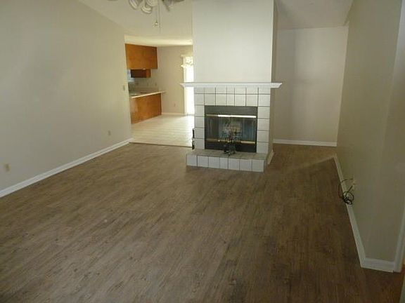 2nd image of 1915 Maryellen Dr