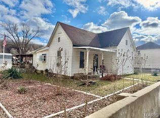 1212 Lindell Ave, Hannibal, MO 63401