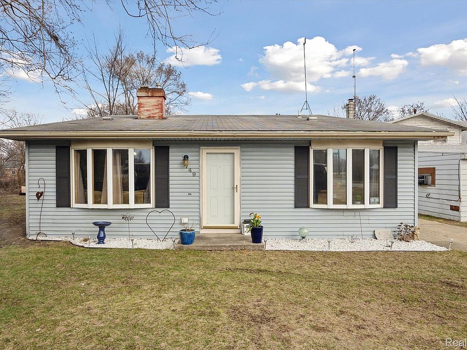 1st image of 749 Gates Ave