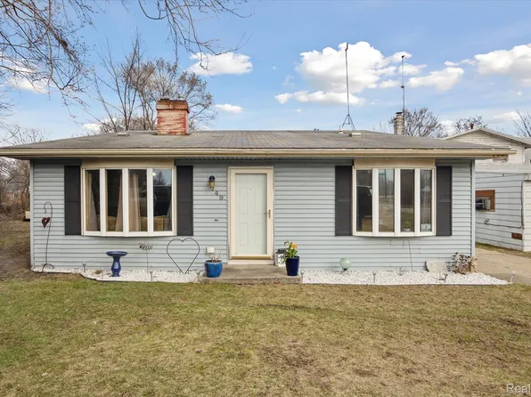 749 Gates Ave, Ypsilanti, MI 48198