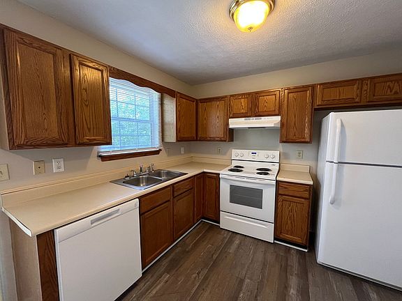 2nd image of 307 Del Ray Cir APT B