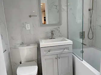 Rented by MaxInvest Real Estate, Inc.