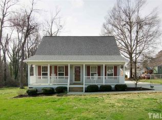 512 Hawfields Rd, Mebane, NC 27302