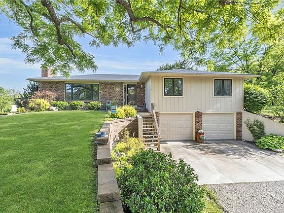 2nd image of 1758 Labette Rd