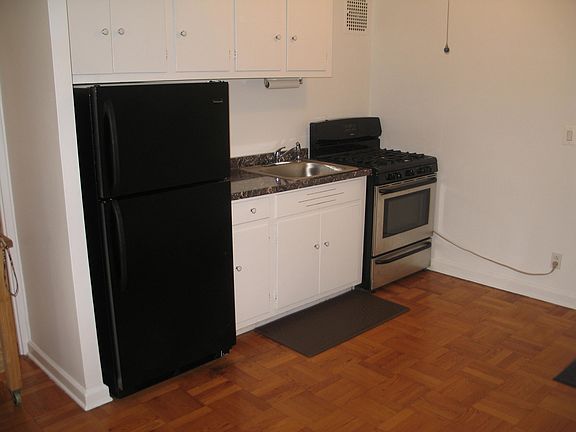 5th image of 16 N Broadway APT 6G